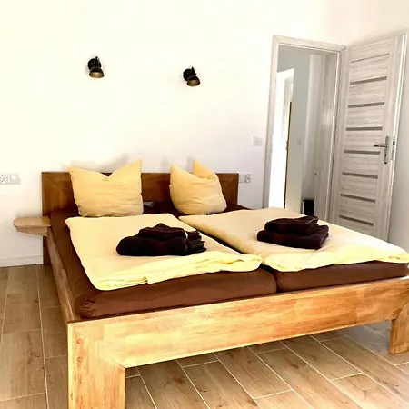 Apartmán Kleine- Frisch Renovierte Zwei-zimmerwohnung By Interhome *